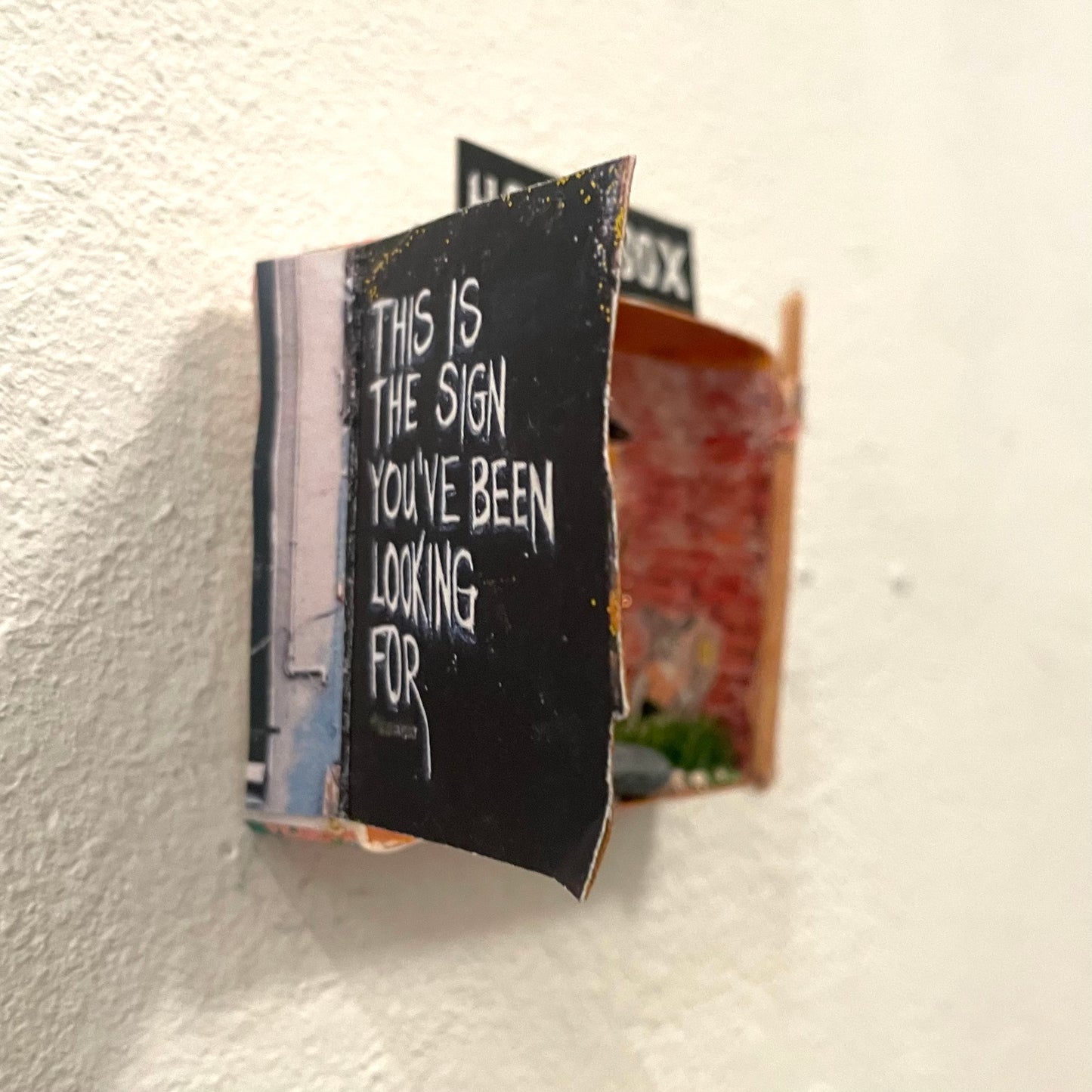 Horst Box // the sign you ve been looking for