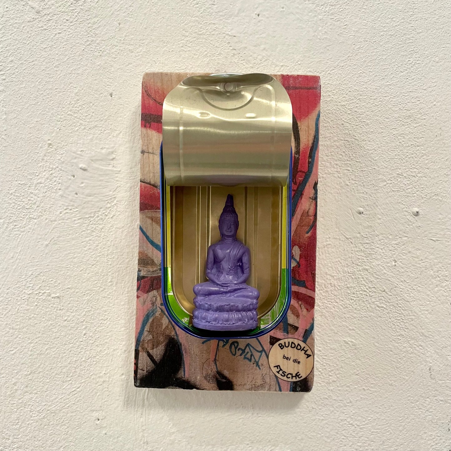 Buddha bei die Fische // violett / // Wandobjekt