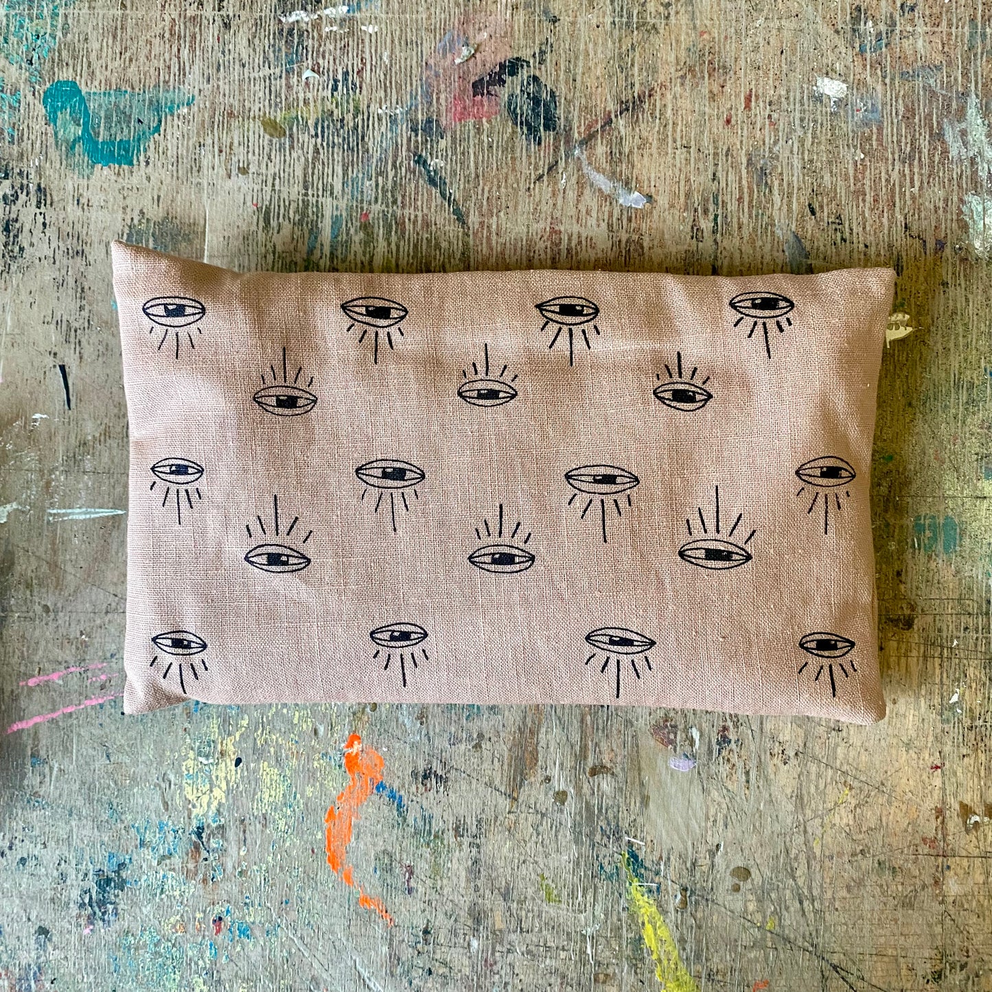 Eye Pillow WILDKUER // schwarz auf apriko