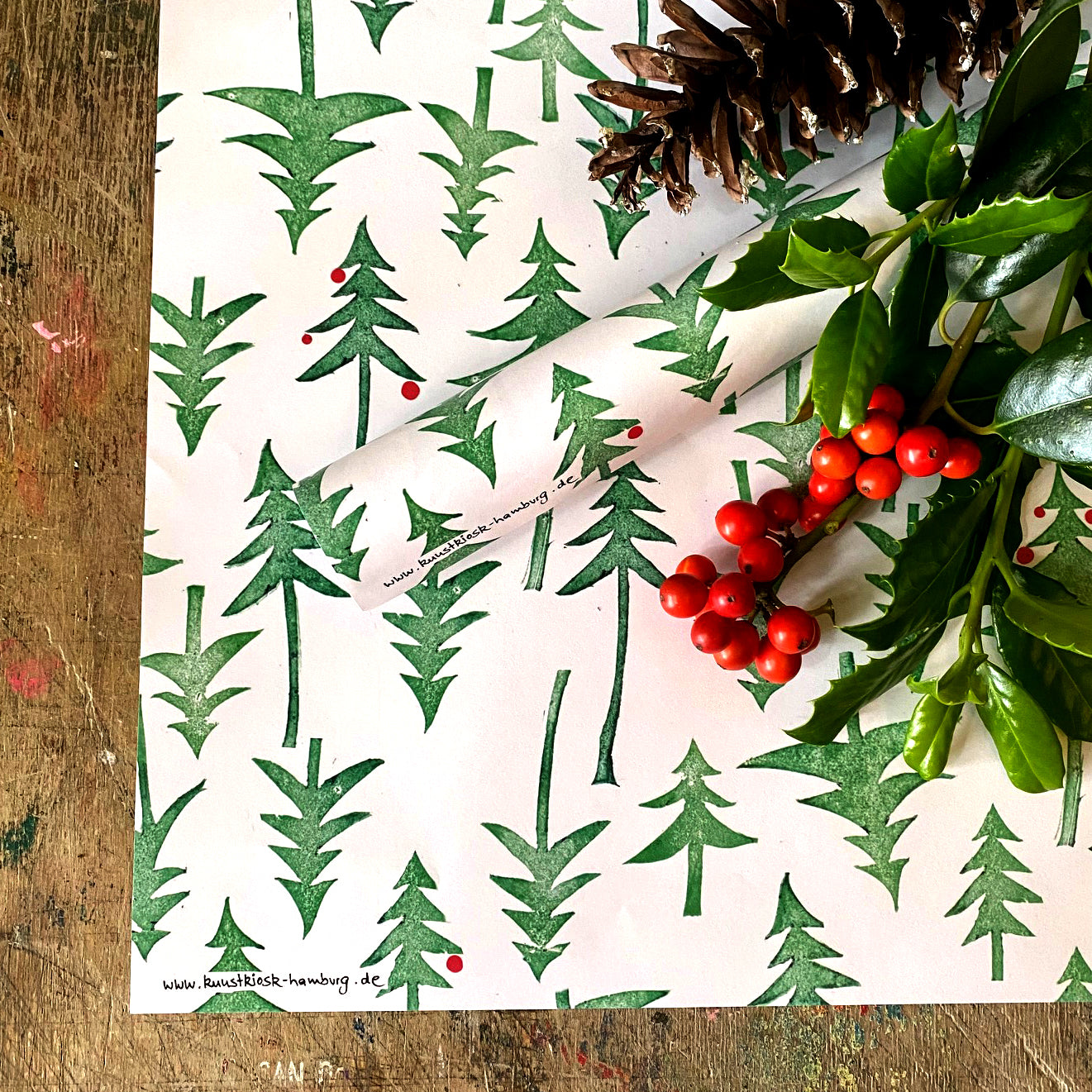 kuki Weihnachts Geschenkpapier // "Tannenbäume" VE 5 Bögen