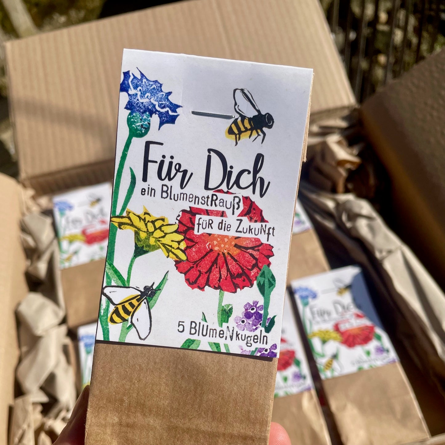 kuki Blumenkugeln / Ein Blumenstrauß für die Zukunft