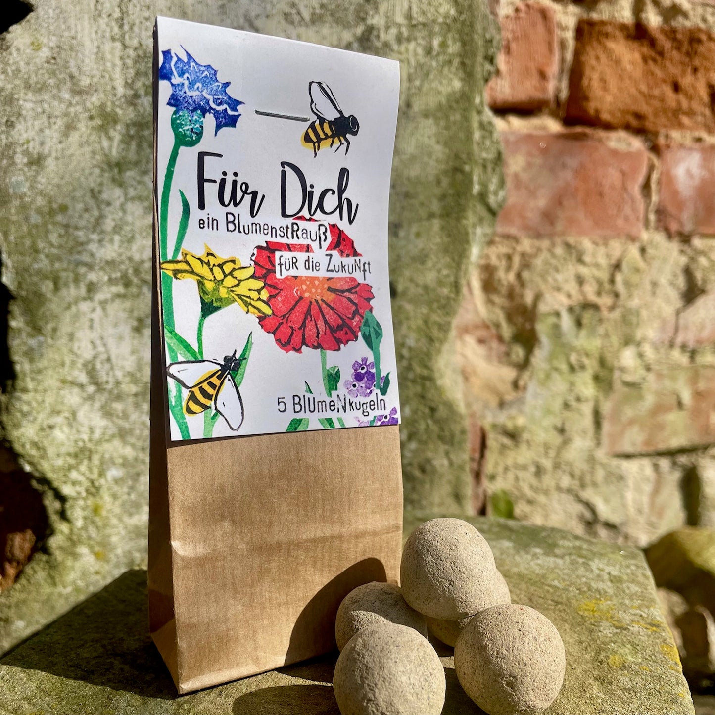 kuki Blumenkugeln / Ein Blumenstrauß für die Zukunft