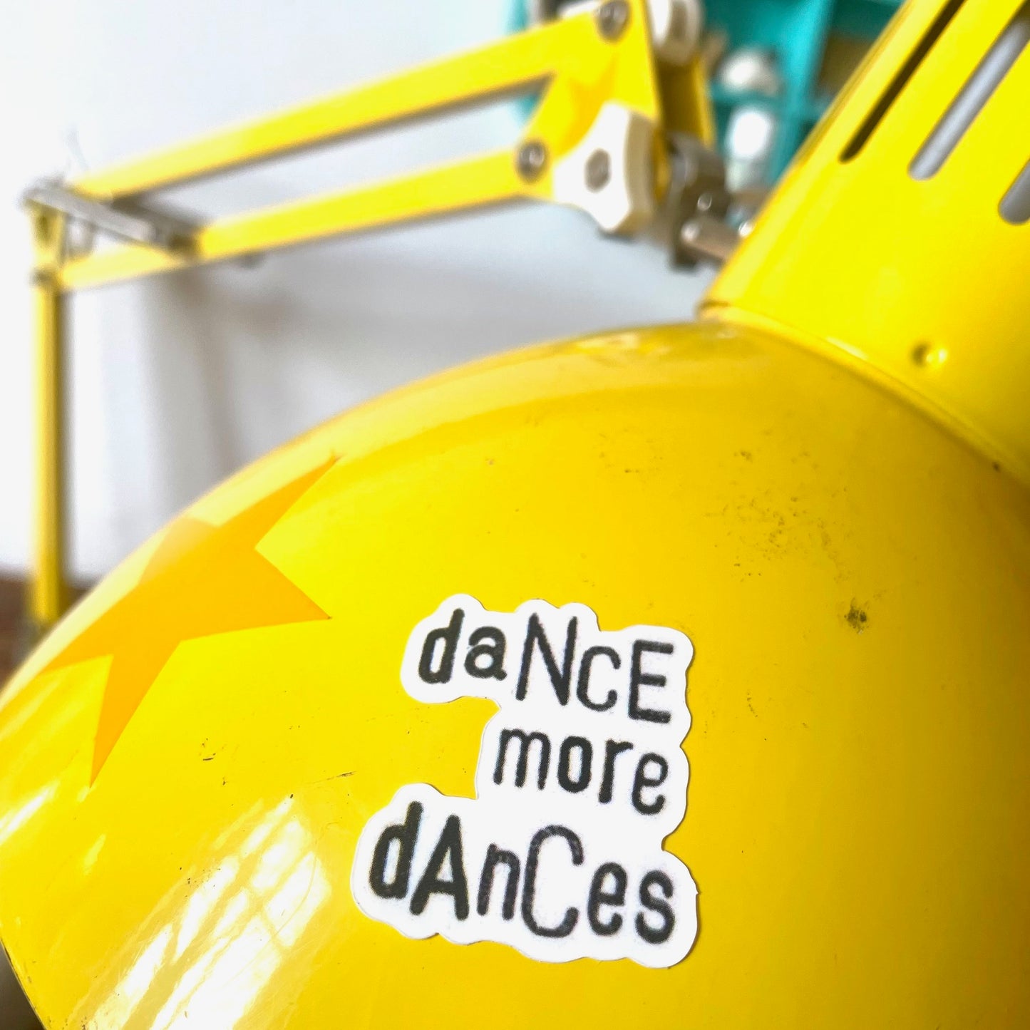 Sticker // „dance more dances“