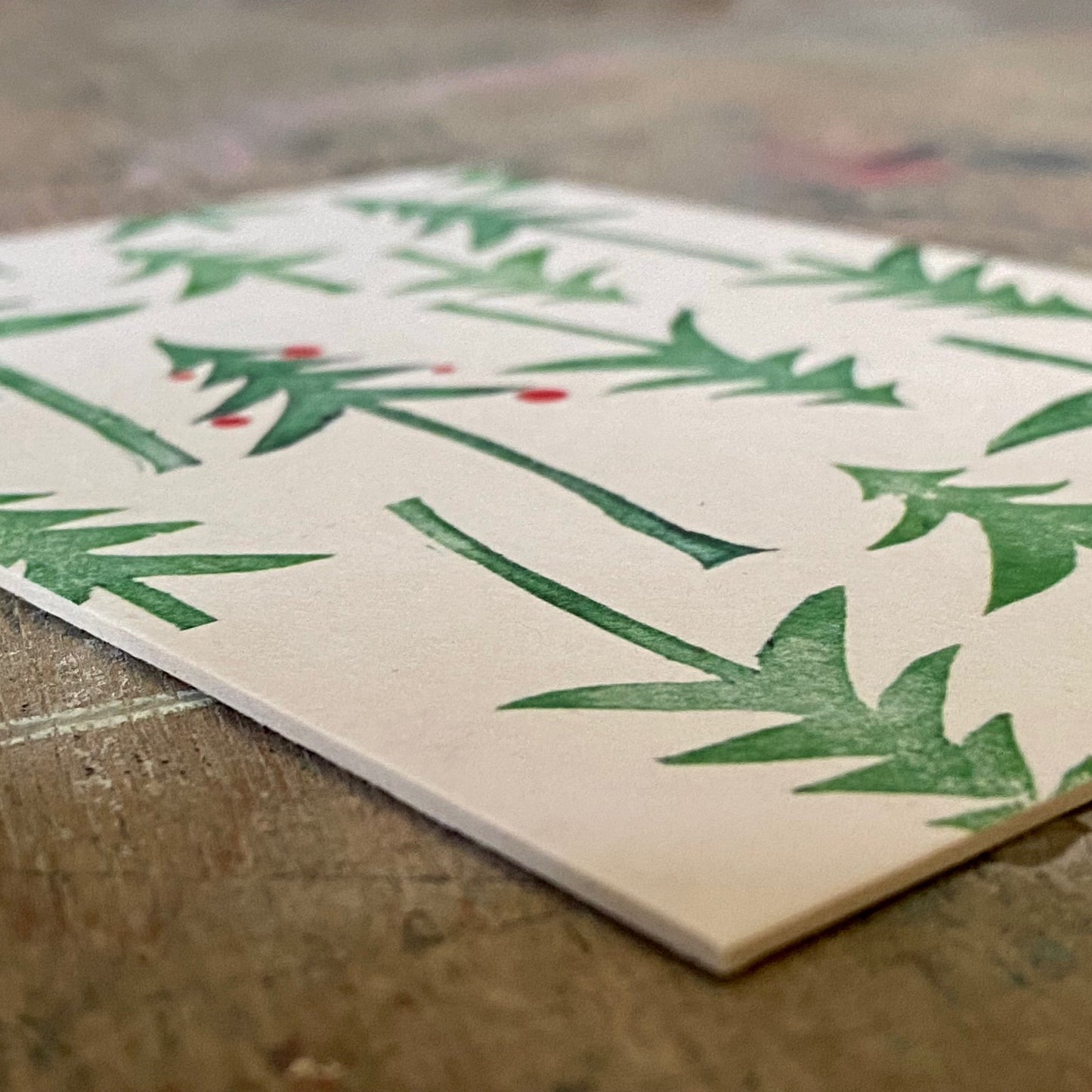 kuki Klassische Weihnachtspostkarte, Tannenbäume