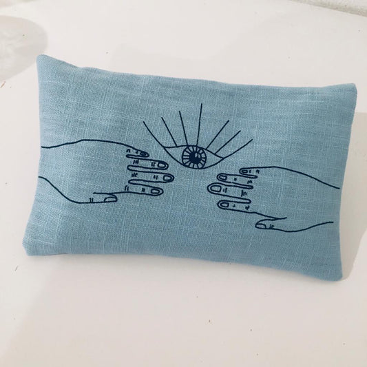 Eye Pillow WILDKUER // schwarz auf hellblau