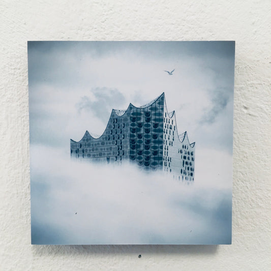 Elphi in Wolken // kila Photography