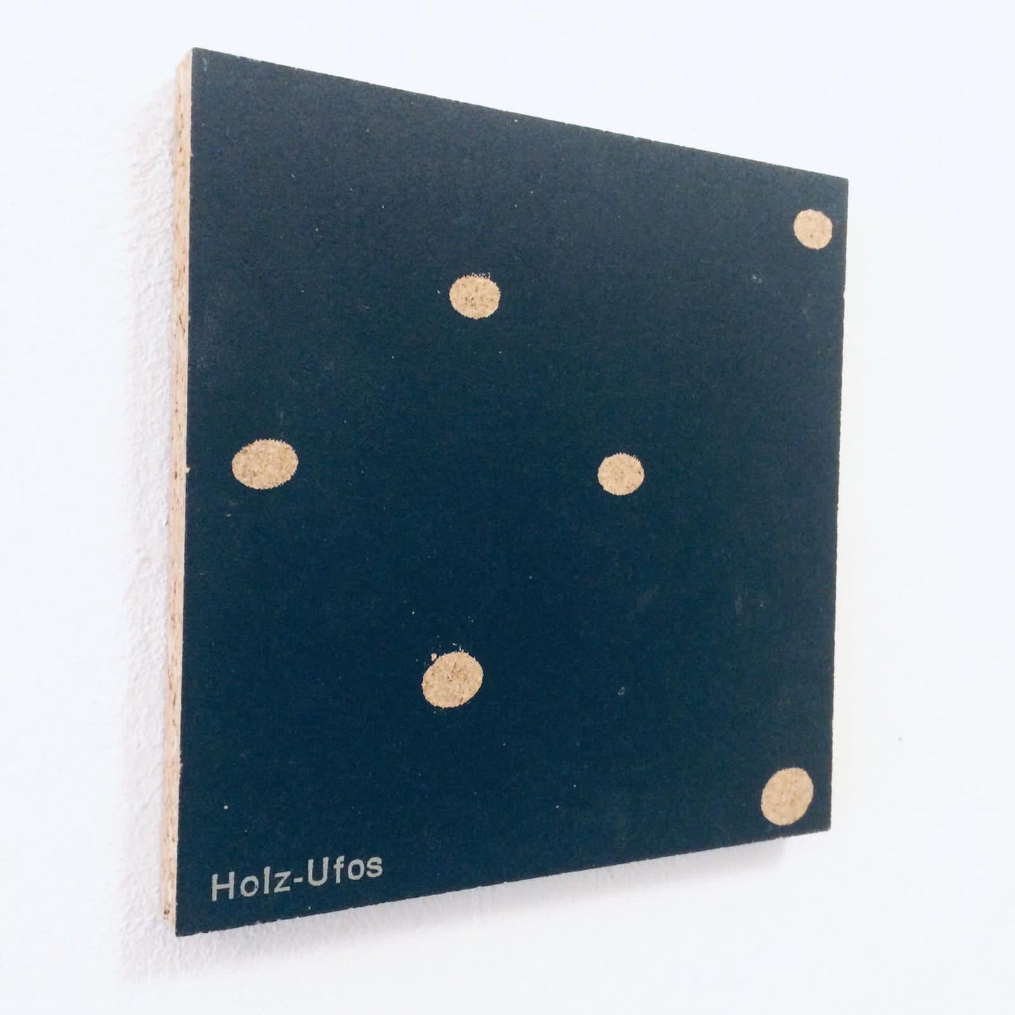 Holz-Ufos // art and less/ Siebdruck auf Spanholz