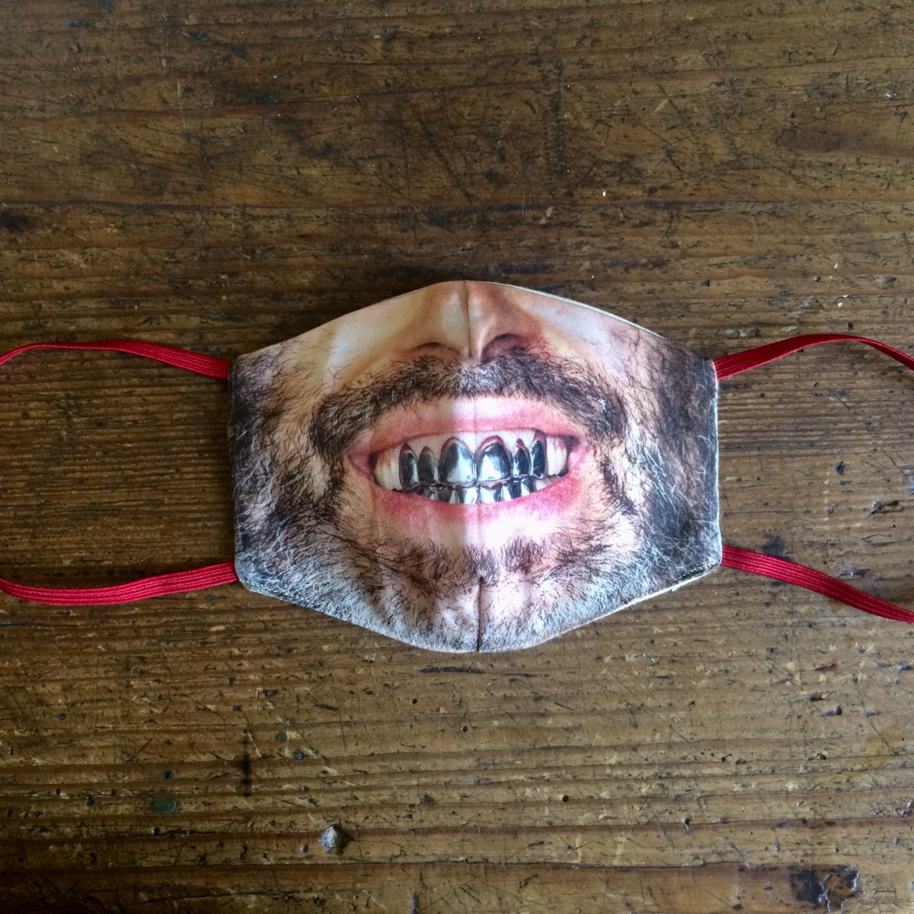 Gesichtsmaske Grill