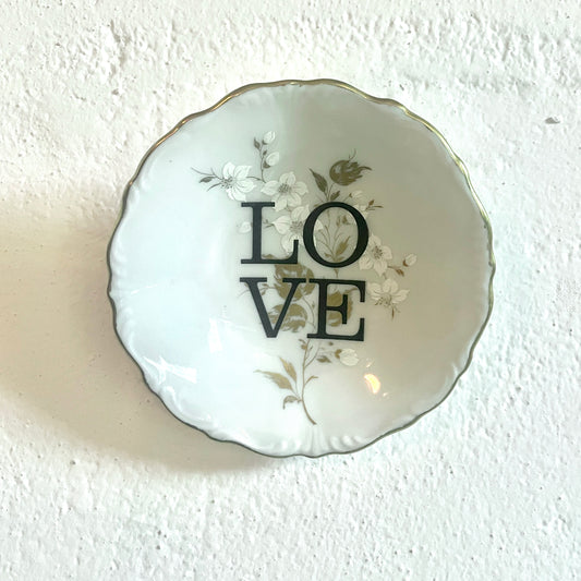 Wandteller „ LOVE“ // Mini von Herr Fuchs (10 cm)