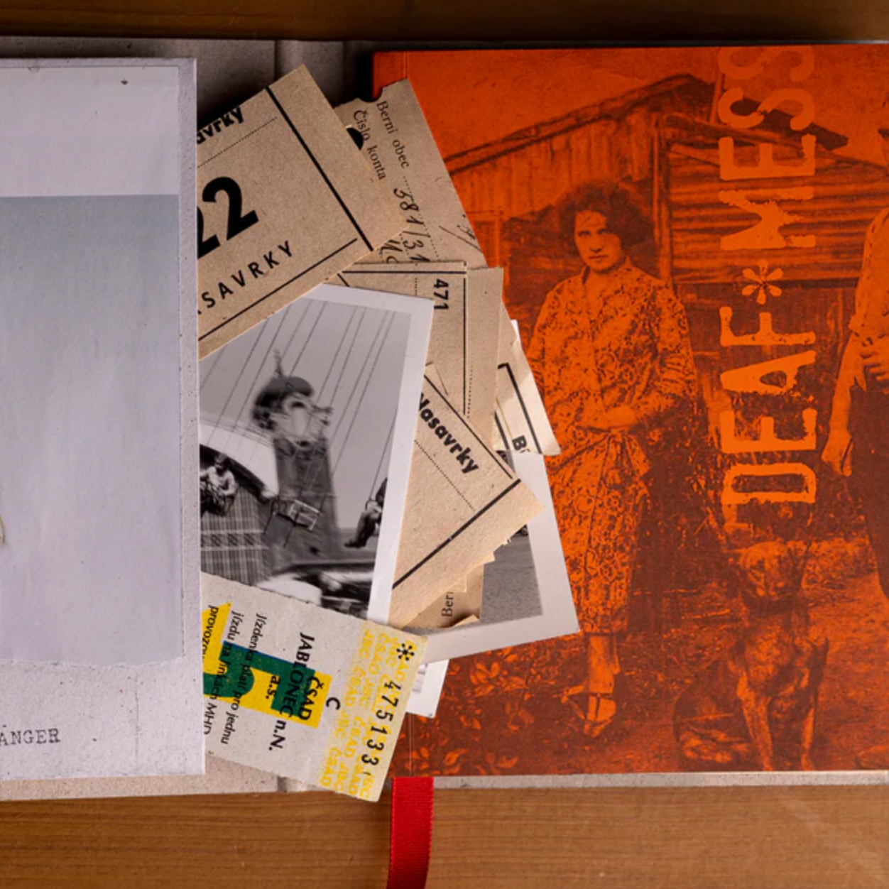 Mädchen Power Kalender  2026 / Deafmessanger