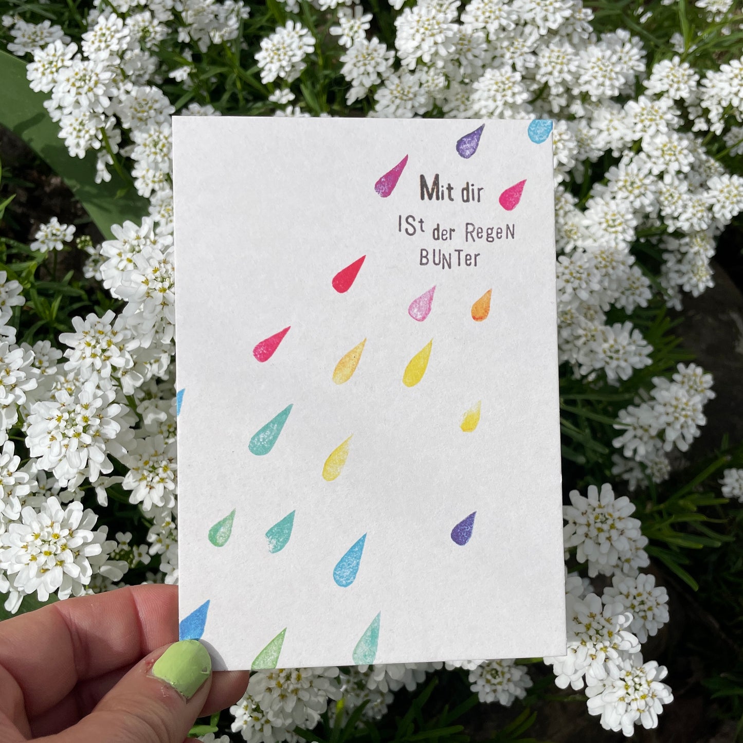 kuki Postkarte „Mit dir ist Regen bunter“