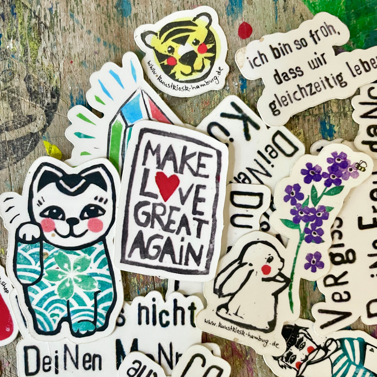 kuki Sticker,"Make Love Great Again."