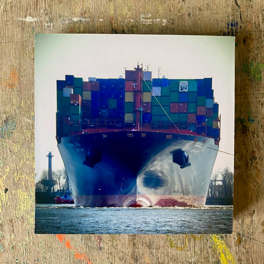 Containerschiff im Hamburger Hafen // kila Photography