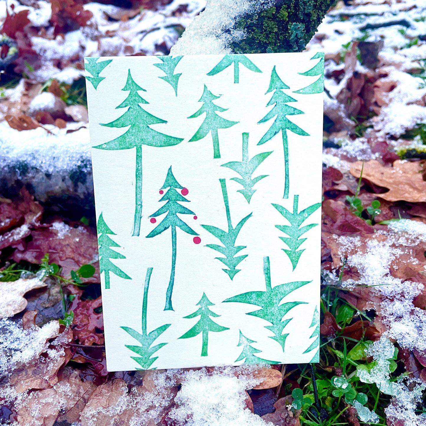 kuki Klassische Weihnachtspostkarte, Tannenbäume