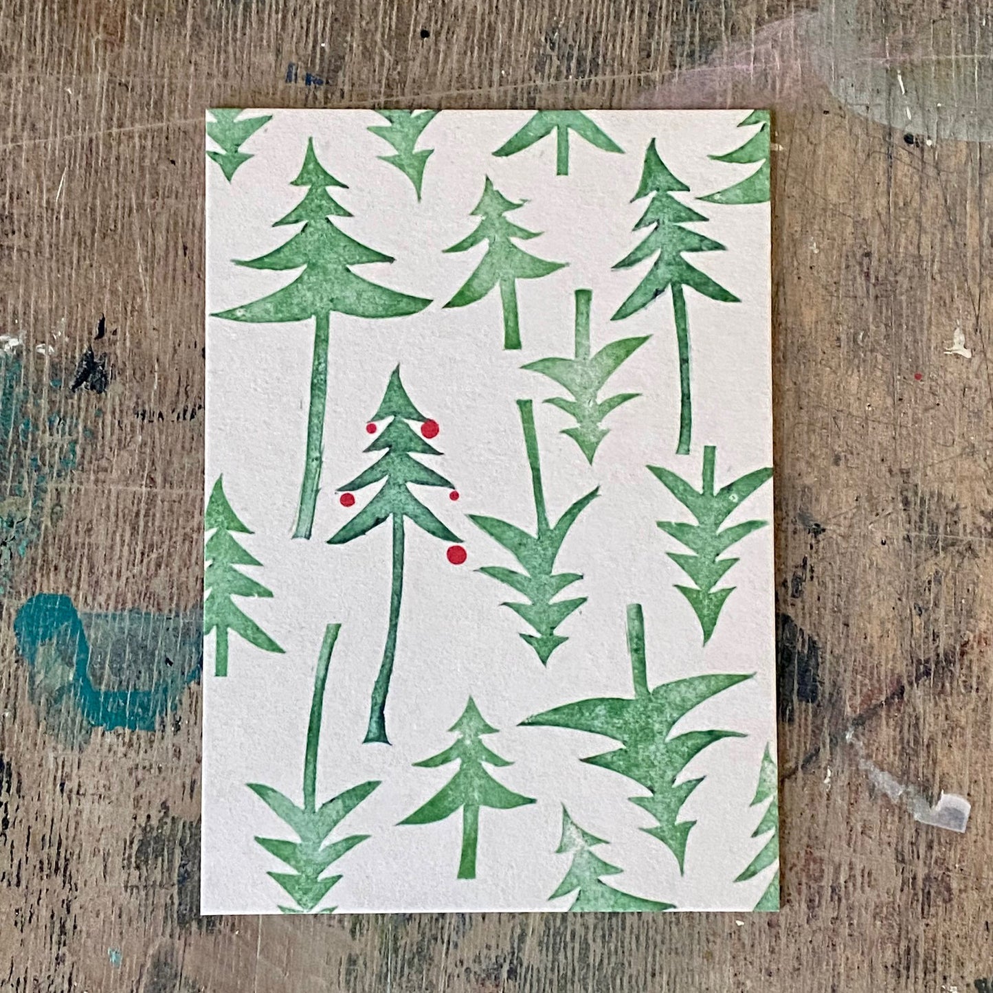 kuki Klassische Weihnachtspostkarte //  "Tannenbäume"