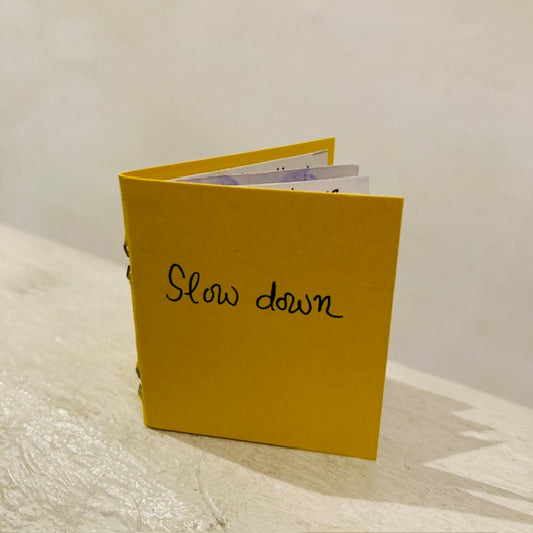 Minizine // Slow down