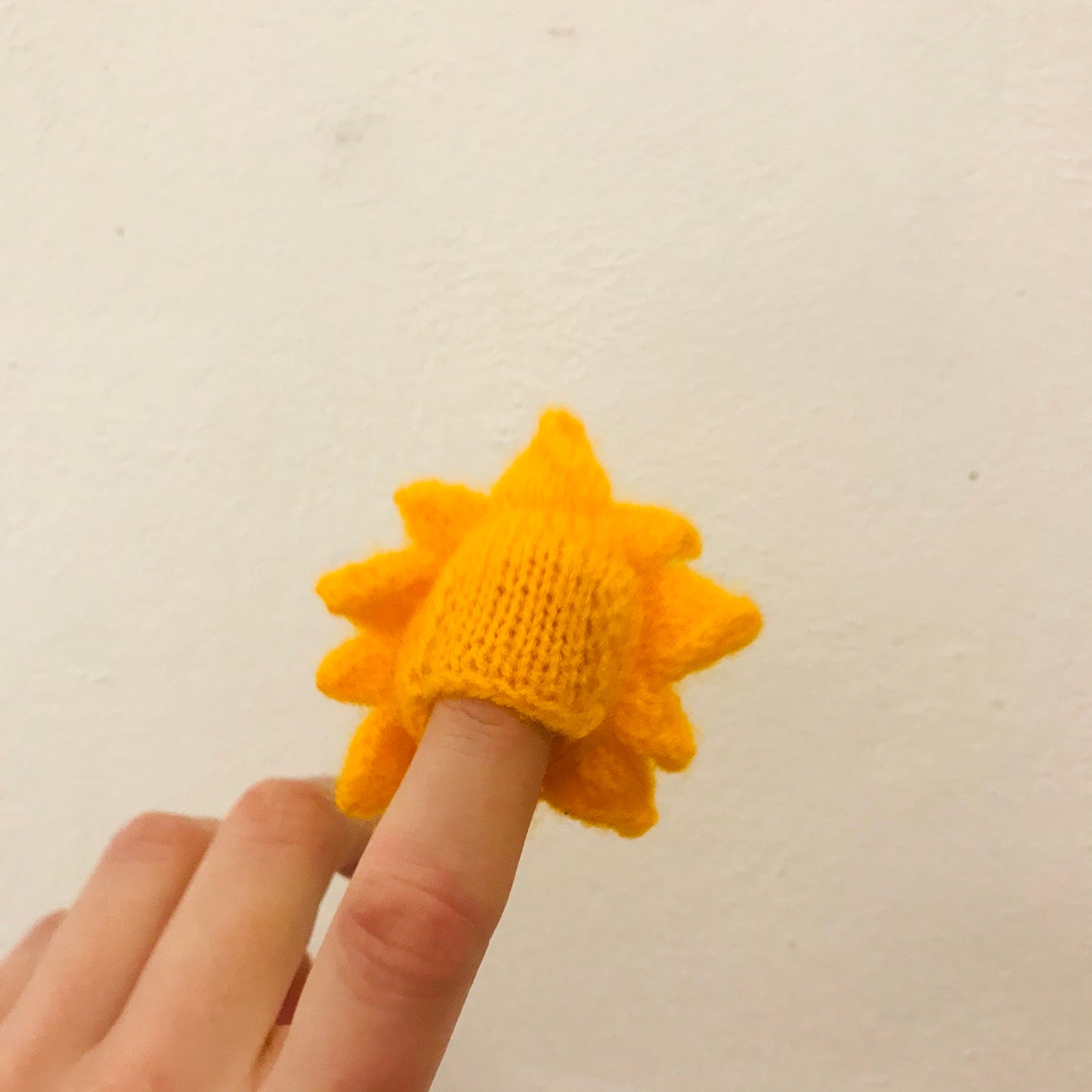 Fingerpuppe // Sonne
