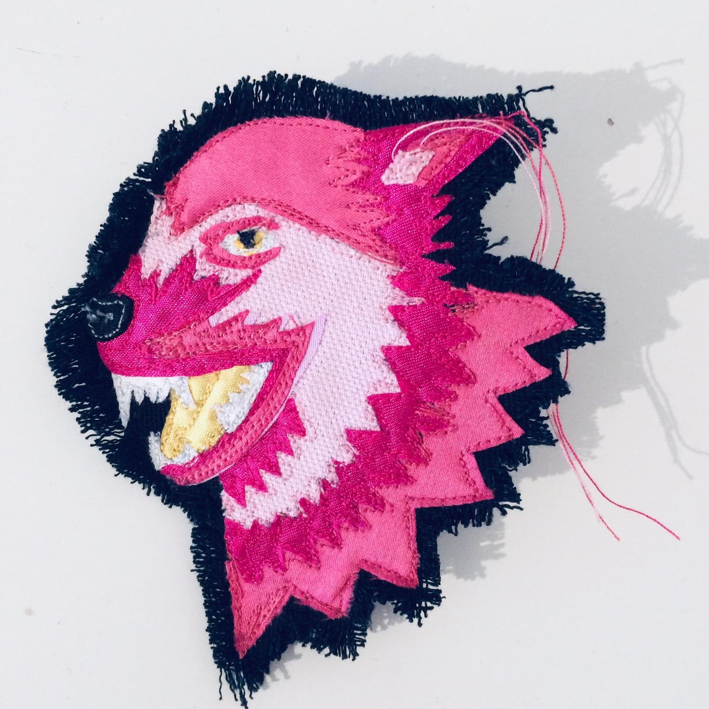 Stoffbrosche // Pink Wolf